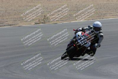 media/Apr-09-2023-SoCal Trackdays (Sun) [[333f347954]]/Turn 10 (115pm)/